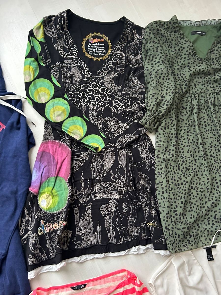 Vestiti: Set Kleider 14   Stk. Röckchen Damen 36/38 – Usato da Herzogenbuchsee venduto da ameise02 4