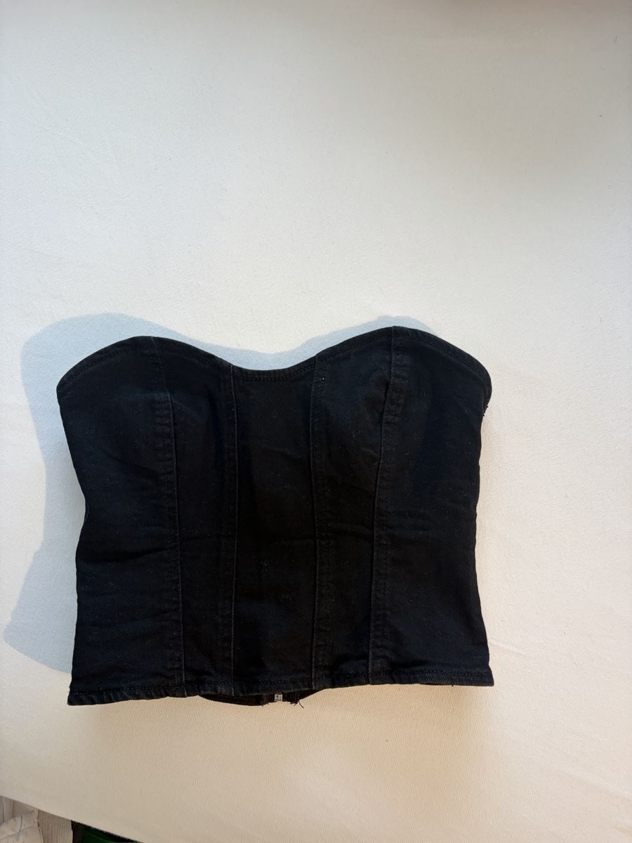 Stradivarius Top: Bustier noir Stradivarius  – Usato da Pully venduto da ari_78pk