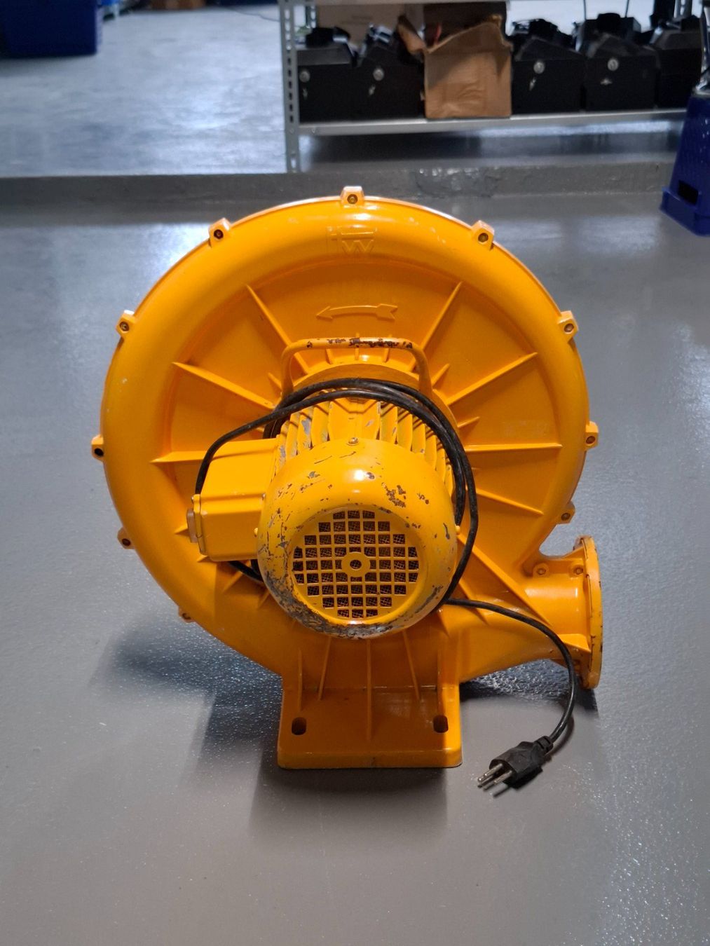 Soffiatori & Aspiratori per foglie: Souffleur électrique Swiftech HT300A 750W – Usato da Villars-Ste-Croix venduto da pau_8fls 3