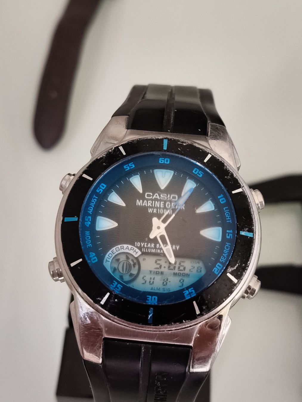 Casio Orologi: Casio "Marine Gear"-Twotimer Quarzuhr, läuft – Usato da Glattbrugg venduto da tarnkappenbomber
