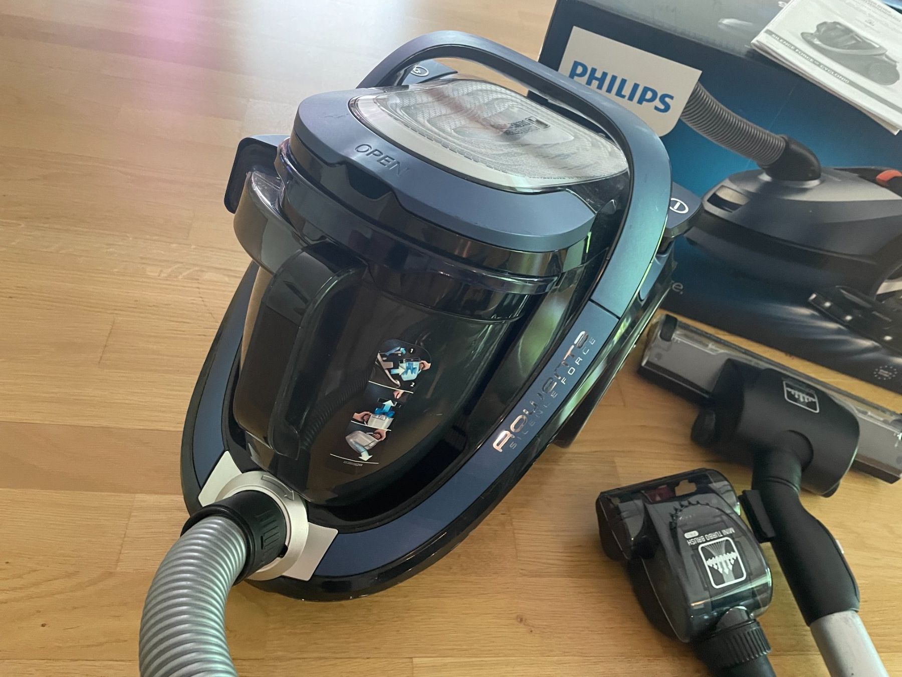 Philips Aspirapolveri & Accessori: Staubsauger - Philips Rowenta Silence Force - 7000 Series – Usato da Wabern venduto da carciofo 5