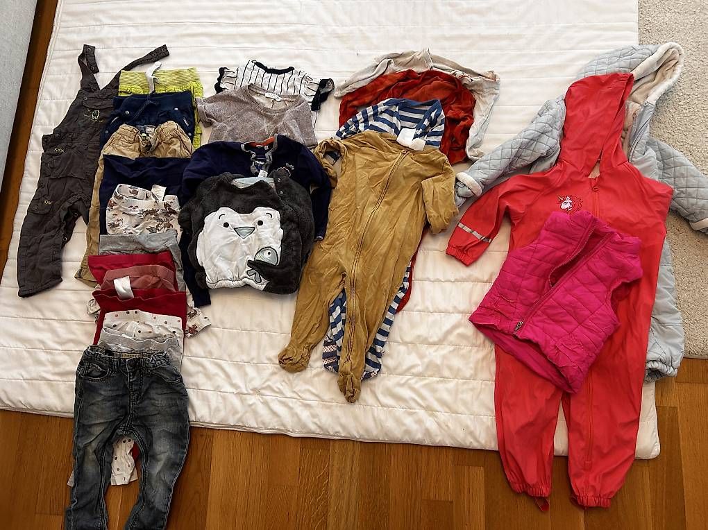 Kleiderpakete: Grösse 86 Kleiderpaket 23 teilig – Gebraucht aus Liebefeld von lis_6nym