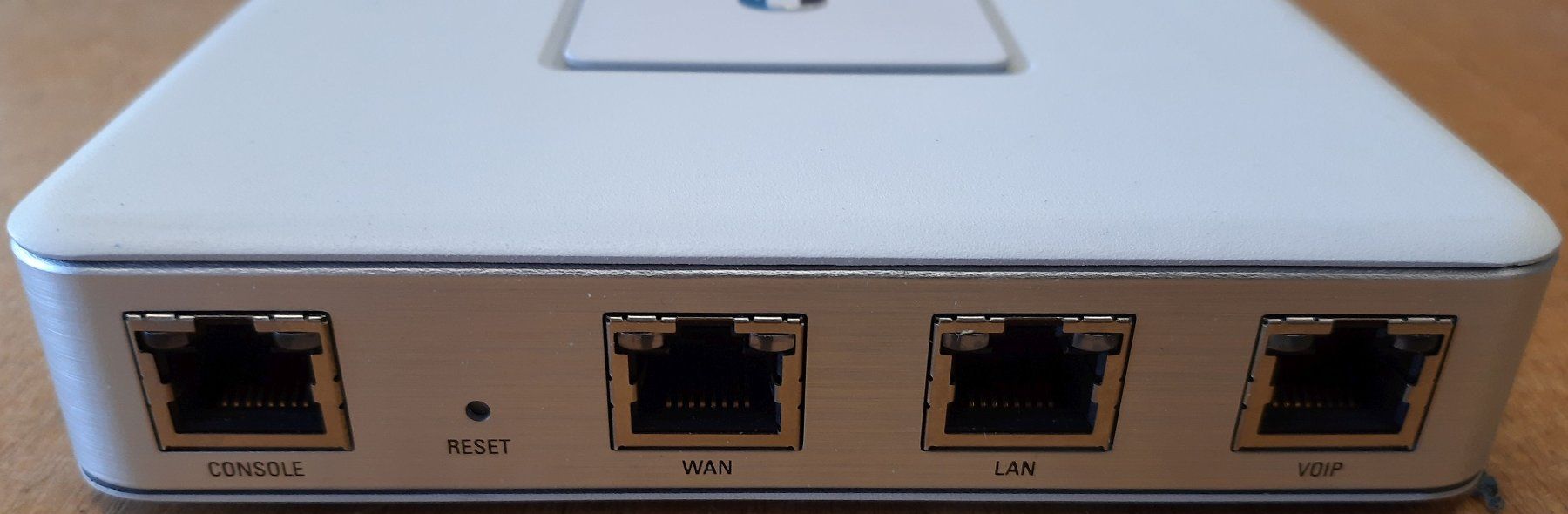Firewall: Ubiquiti Unifi security gateway – Gebraucht aus Attalens von Gmsa68