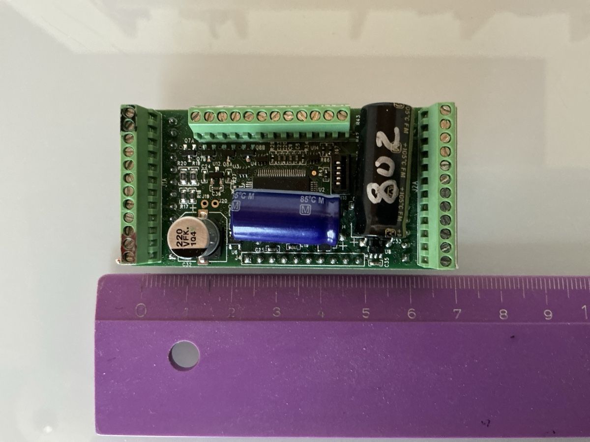 Modelleisenbahnen: QSI Titan Lok-Sounddecoder mit Schraubklemmen, gebraucht – Gebraucht aus Wängi von Madella 5