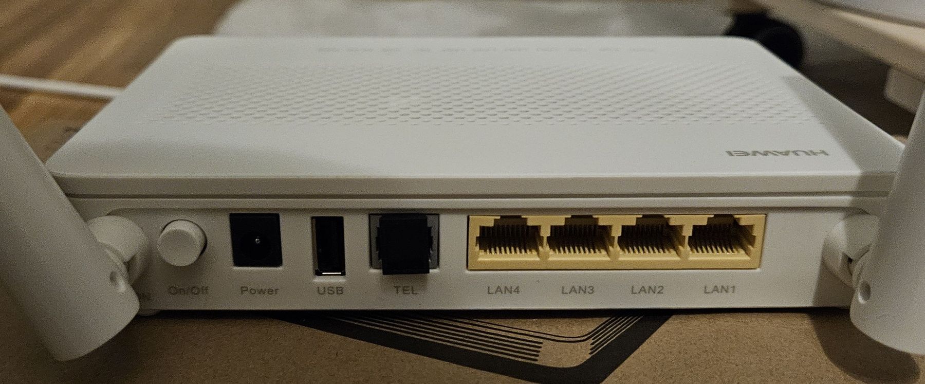 Huawei Modems & Router: Huawei Echolife EG8145V5 GPON Glasfaser Router – Gebraucht aus Schaan von stilo0987
