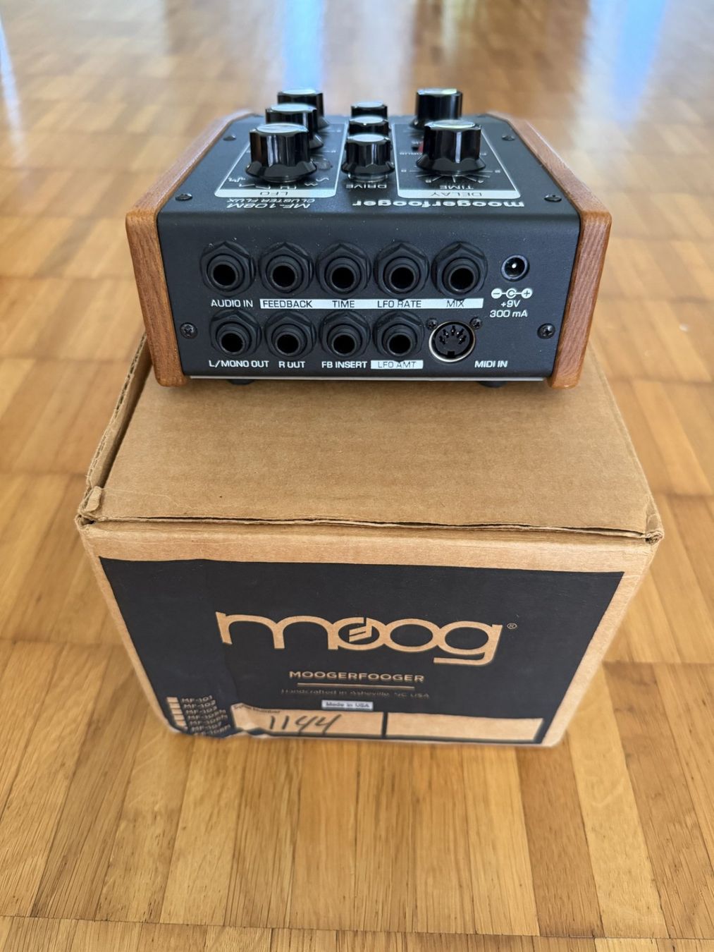 Moog Strumenti musicali: Moog Moogerfooger Clusterflux – Usato da Niederglatt ZH venduto da Bluevortex 2