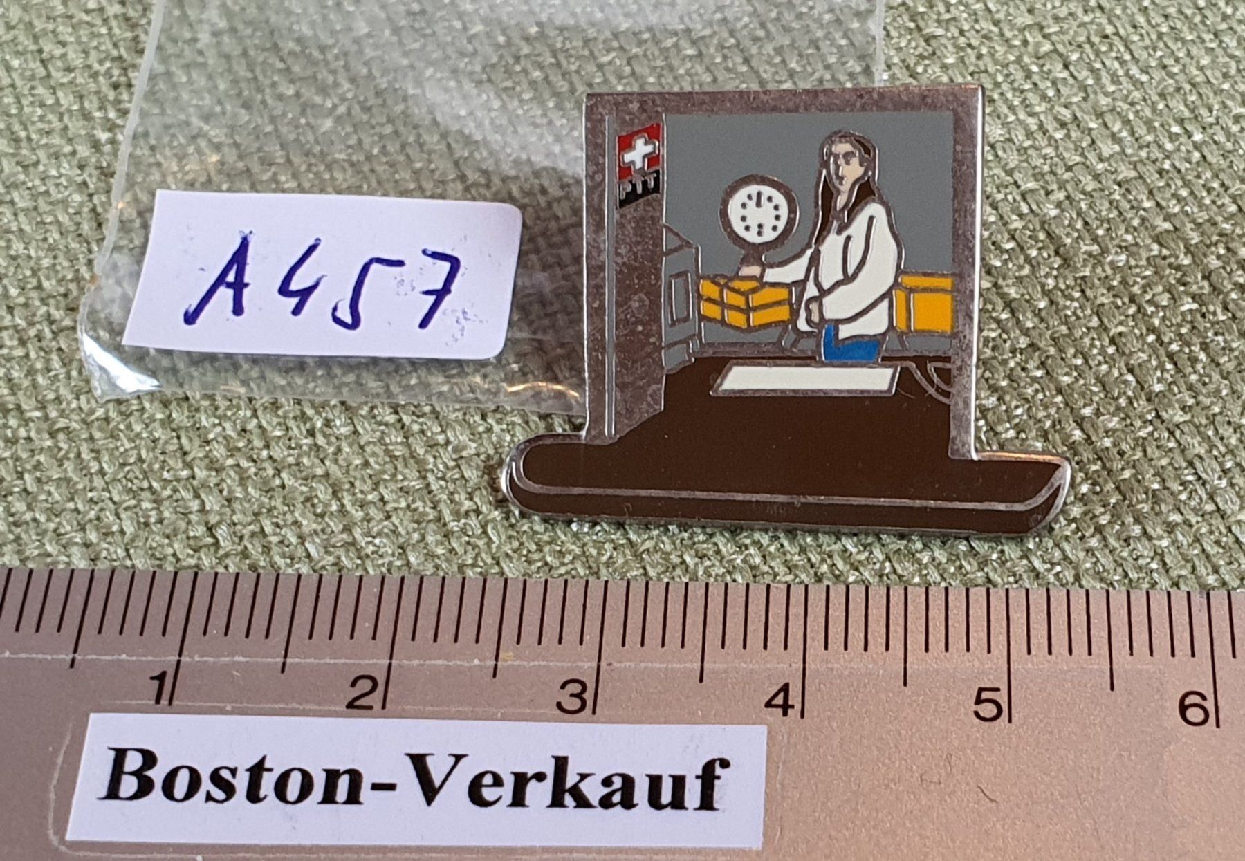 Placchette & Badge: A457 - Pin PTT Paket Schalter - Die Post – Usato da Reinach BL venduto da Boston-Verkauf 2