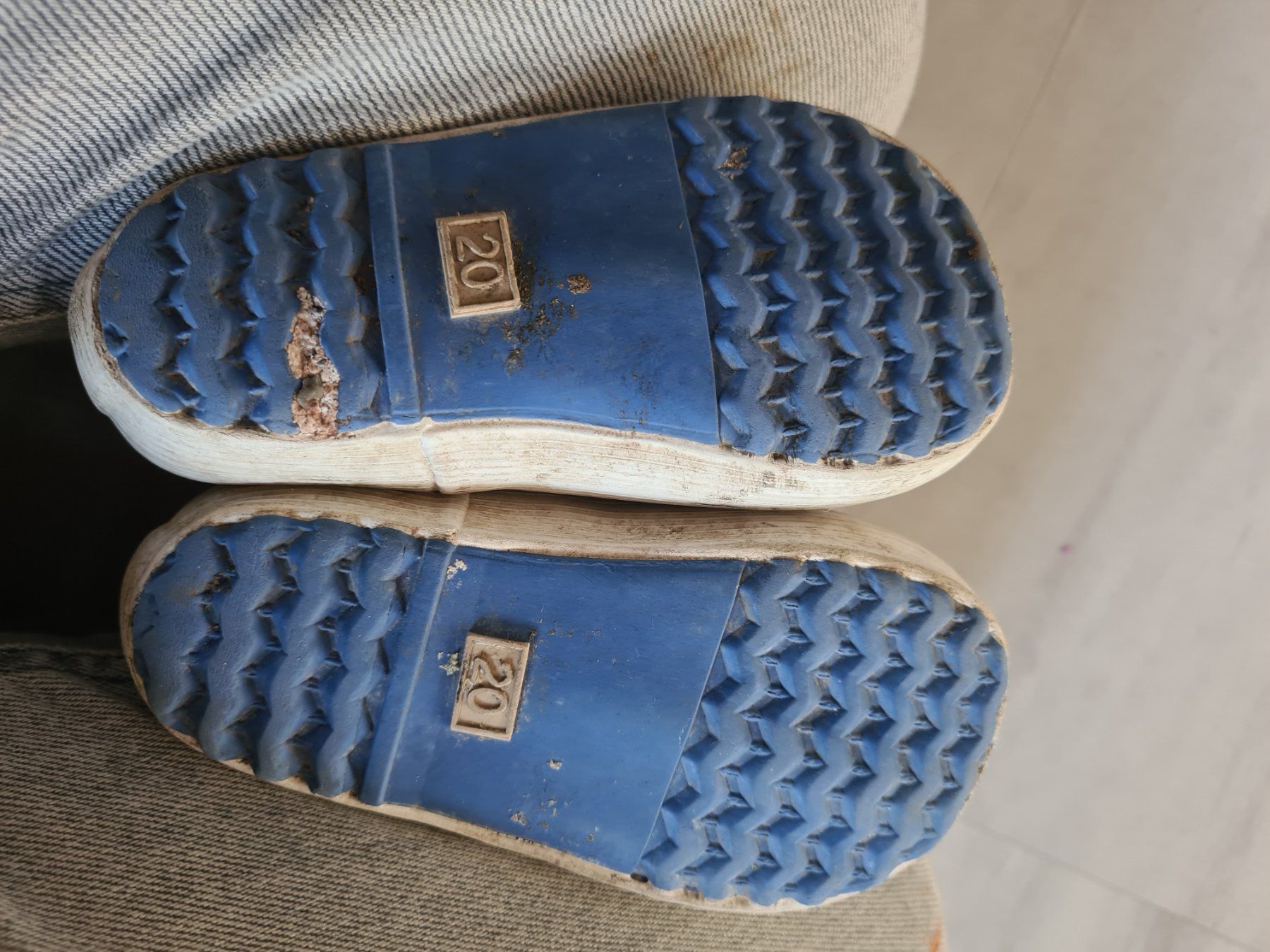 Scarpe per ragazzi: Gummistiefel – Usato da Uster venduto da nicole811 1