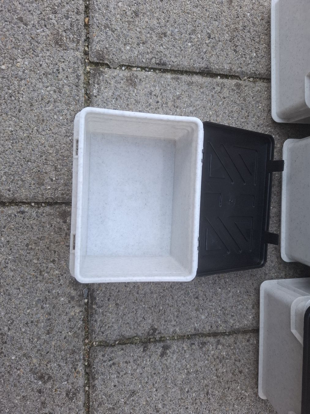 Casse di trasporto: Kunststoffboxen grau mit Deckel gebraucht – Usato da Zihlschlacht venduto da ena_n99x 3