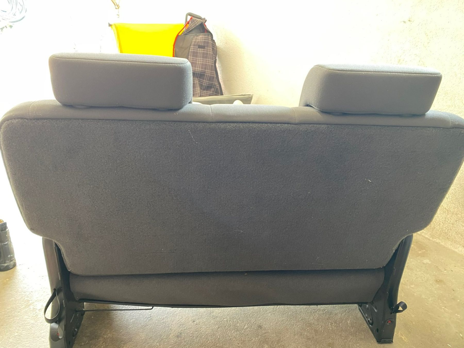 VW Toutes les pièces détachées: Rücksitzbank VW Caddy – D'occasion à Oberegg par Dina2Jazz 1