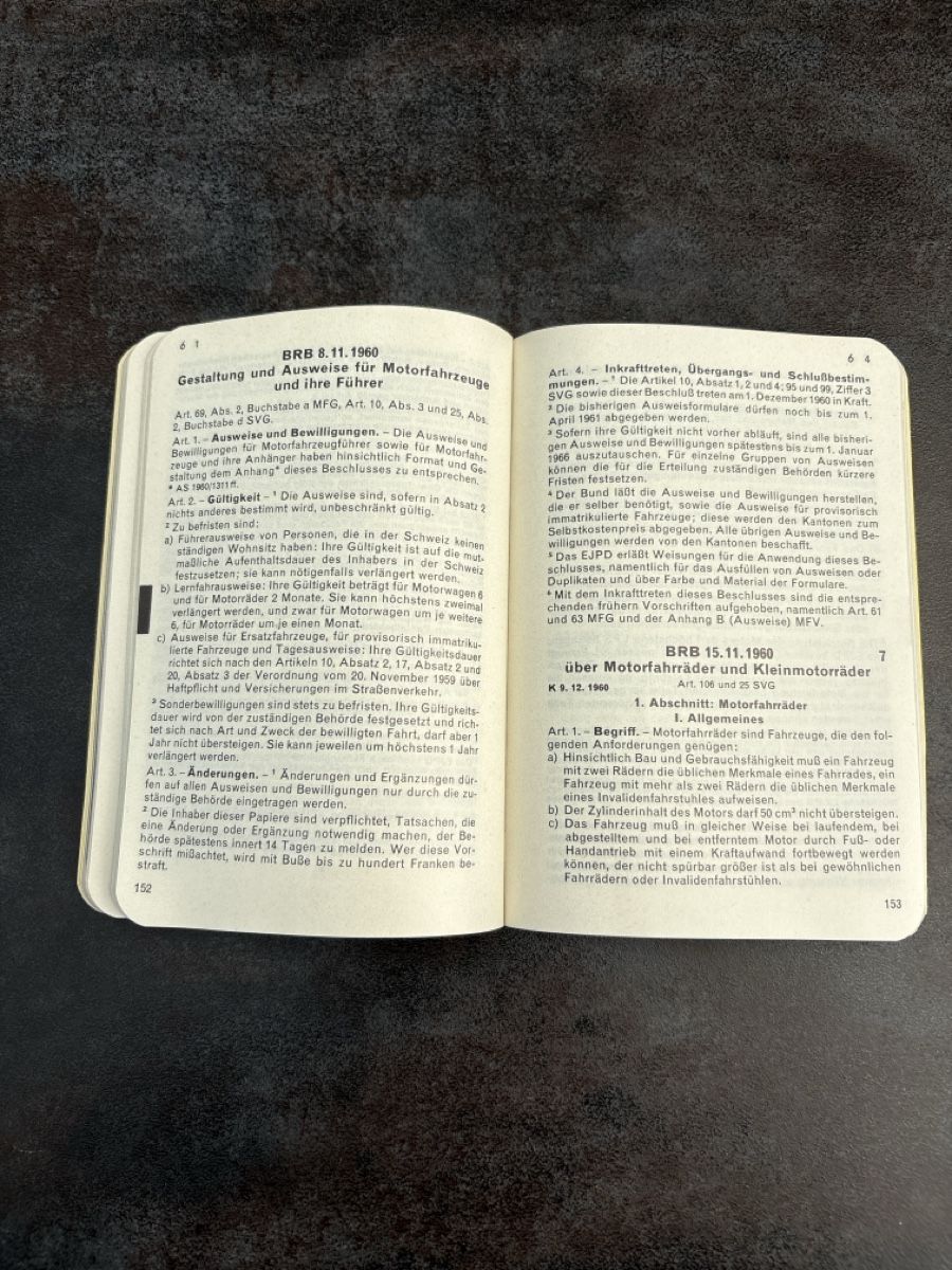 Libri: Strassenverkehrsrecht 1963 – Usato da Schlierbach venduto da Stee09 2