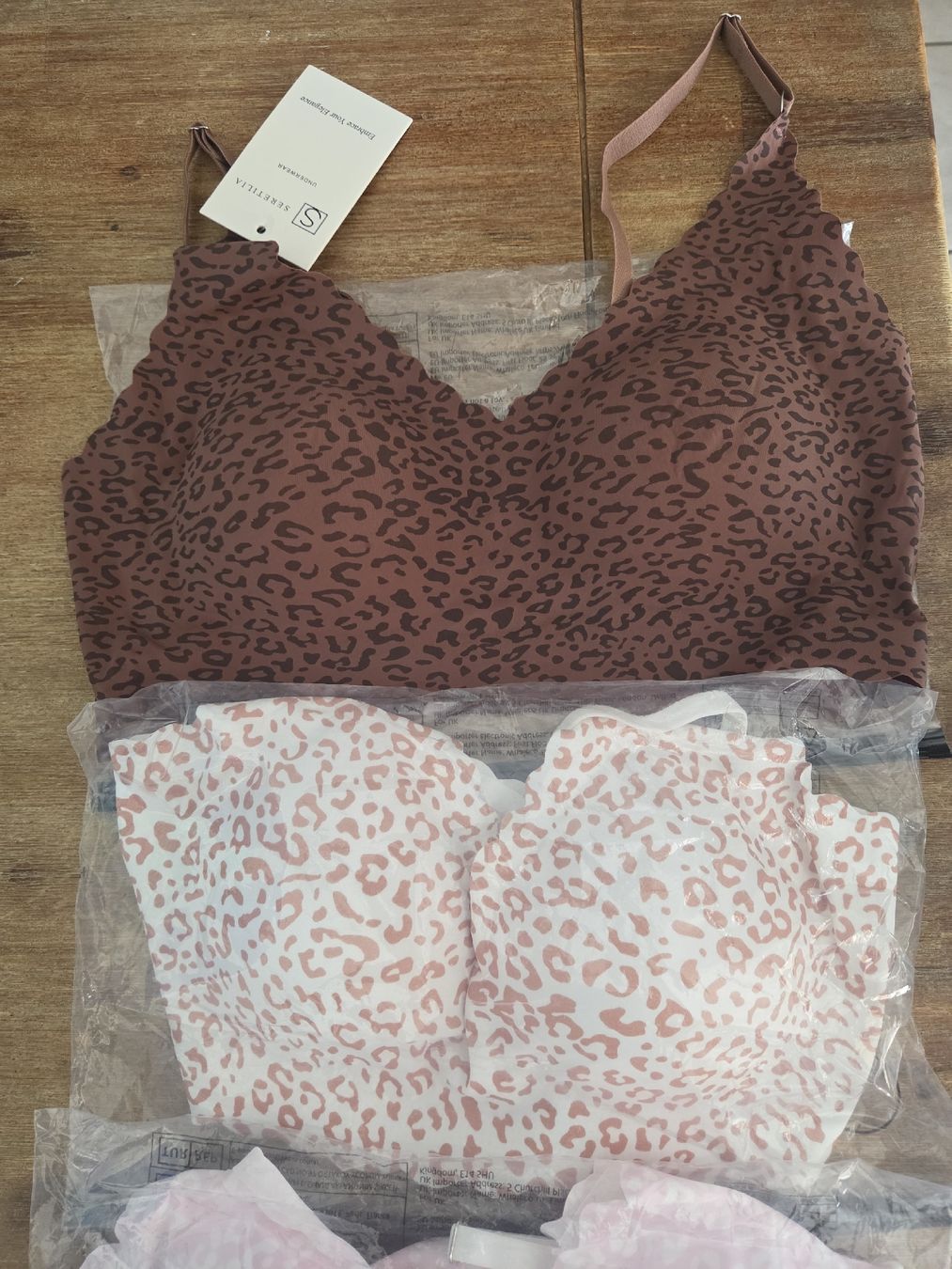 Autres dessous: Bustiers mit Muster  Grösse L neu – Neuf avec emballage d'origine à Oensingen par kruemel82