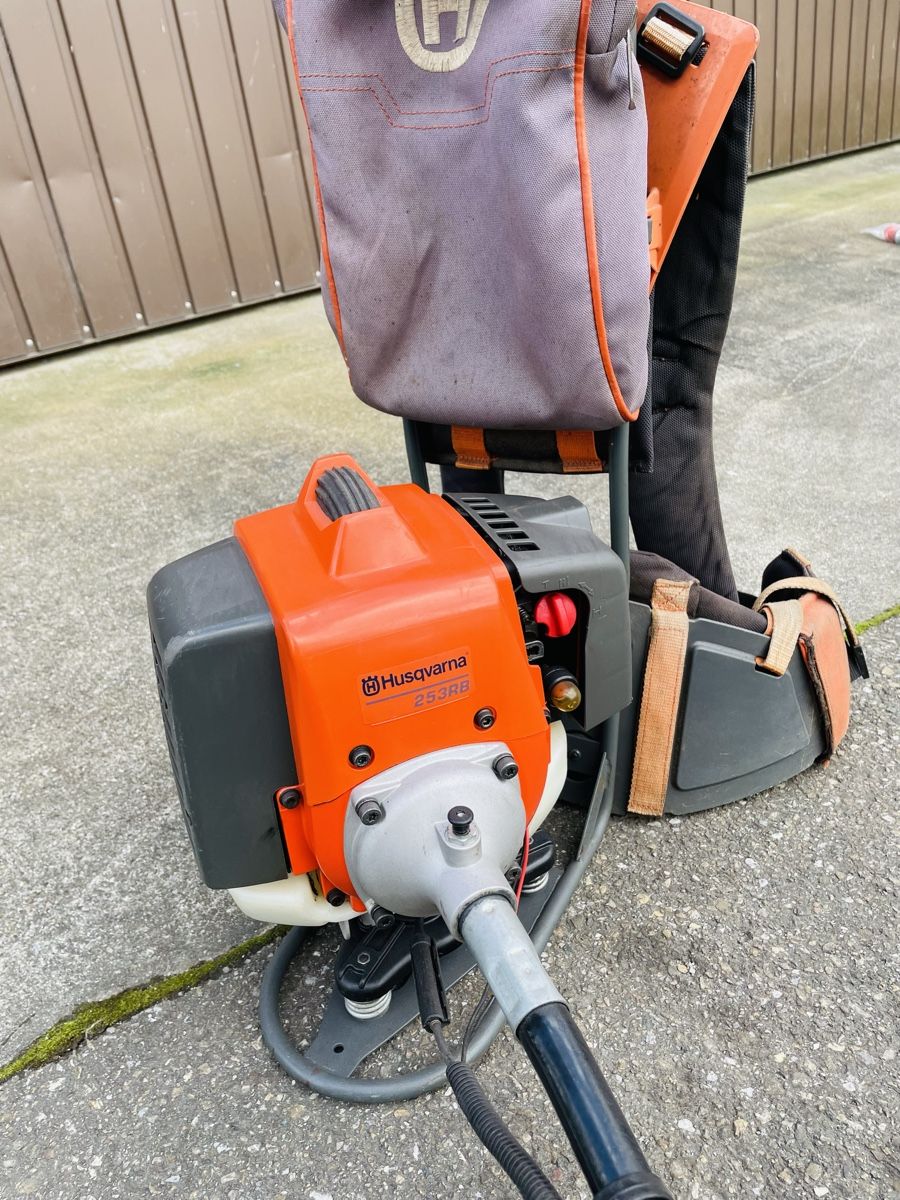 Husqvarna Tutti gli attrezzi: Rasentrimmer Husqvarna 253 RB – Usato da Würenlos venduto da Shop_Shop 2