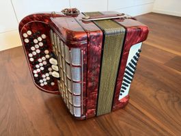 Akkordeon Hohner piccolo mit Transportrucksack