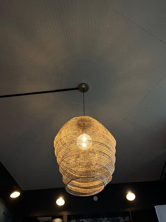 Kronleuchter & Deckenlampen: Design-Hängelampe in Gold  elegante Statement-Leuchte – Gebraucht aus Sempach von sarahlovesummer 2