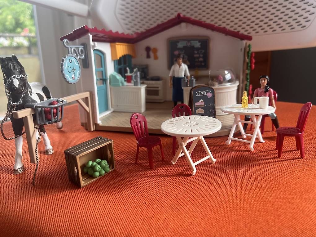 Giocattoli: Schleich Café – Usato da Küsnacht ZH venduto da Silkefranz 1