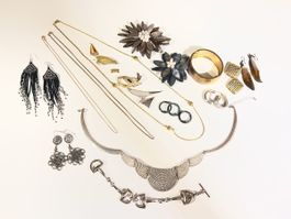 Lot de bijoux