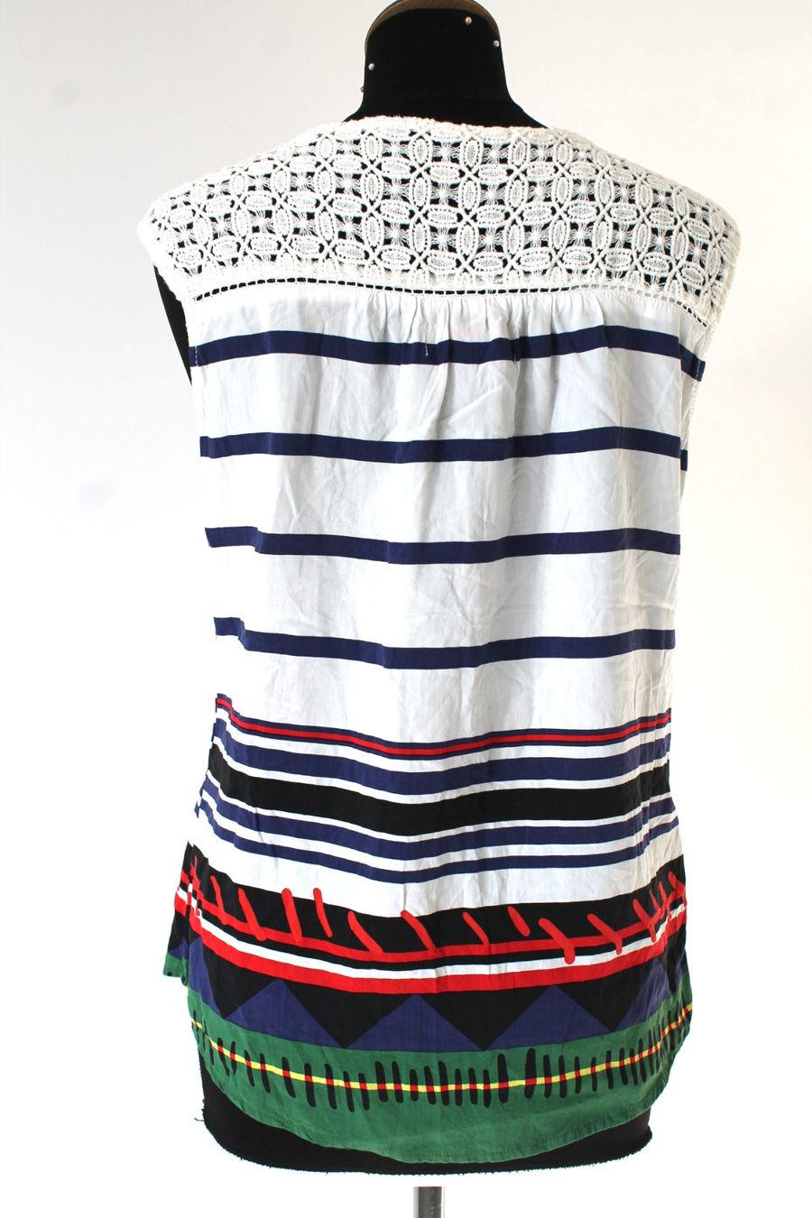 Desigual Top: Top DESIGUAL taille L – Usato da Chez-le-Bart venduto da jasse 1