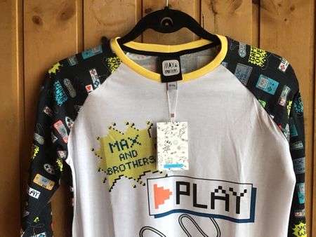 MAX AND BROTHERS Pullover mit Print Grösse 10-11 J.