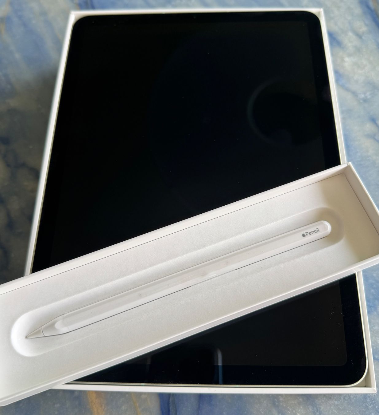 Apple Tablet PC: iPad Air 4 A2072 – Gebraucht aus Nussbaumen AG von Ubruehlm 2