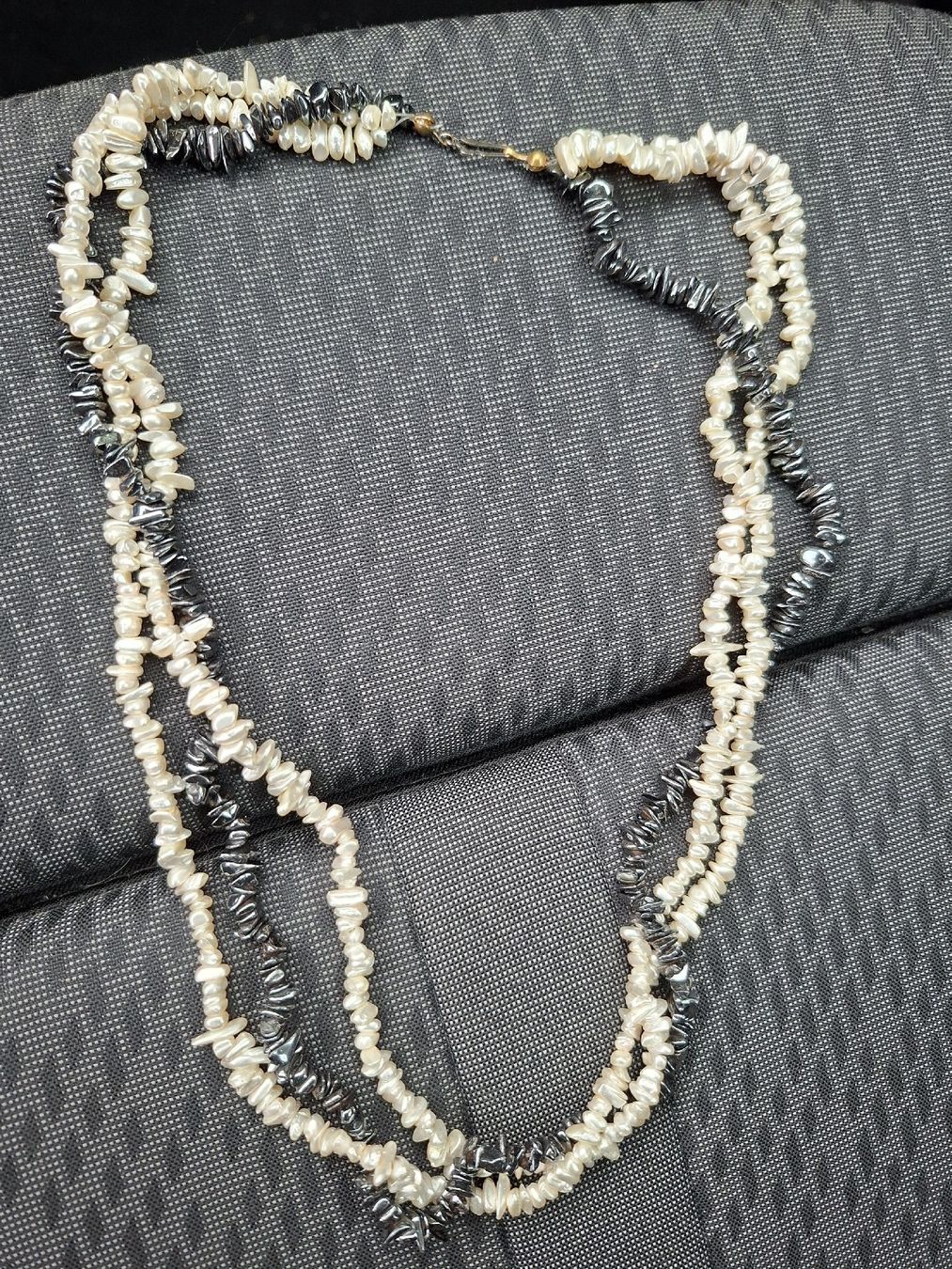 Autres bijoux: Collier fantaisie  – D'occasion à Tannay par v1n1p00h