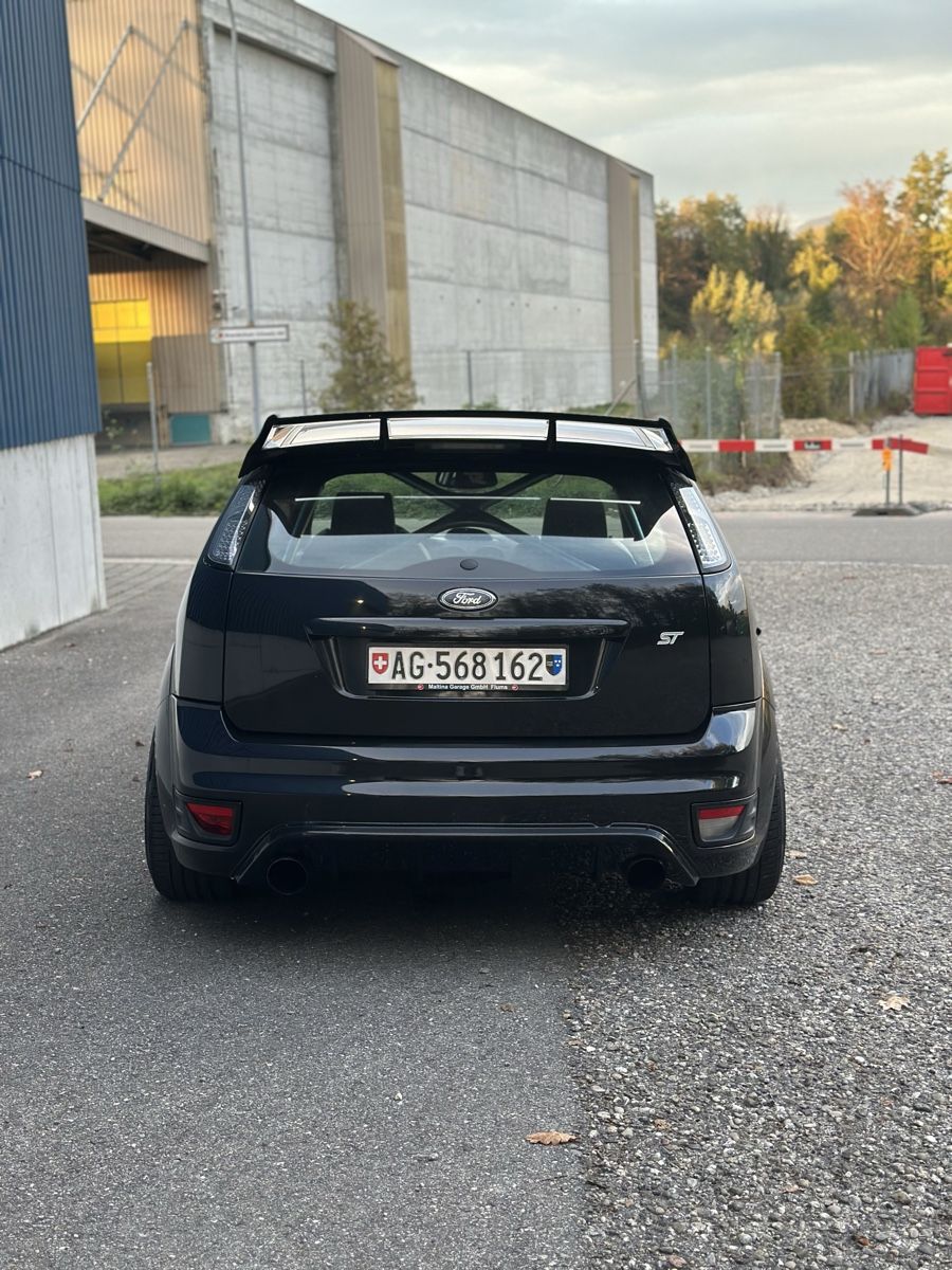 Ford Autos: Ford Focus St MK2 Black Edition – Gebraucht aus Oftringen von L_27 4
