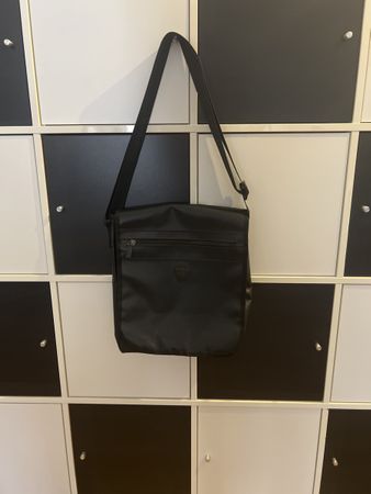 SAC EN BANDOULIÈRE STRELLSON