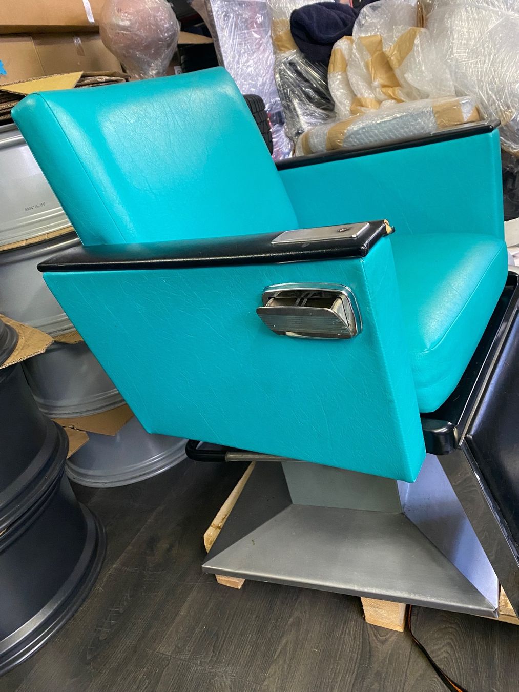 Poltrone: Coiffeur Stuhl Friseur Sessel 50ger Retro – Usato da Gränichen venduto da Mofutu 1