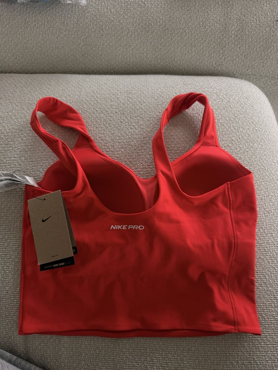 Nike Top: Nike pro bra top – Nuovo e nell'imballaggio originale da Zürich venduto da Bellinka23 1