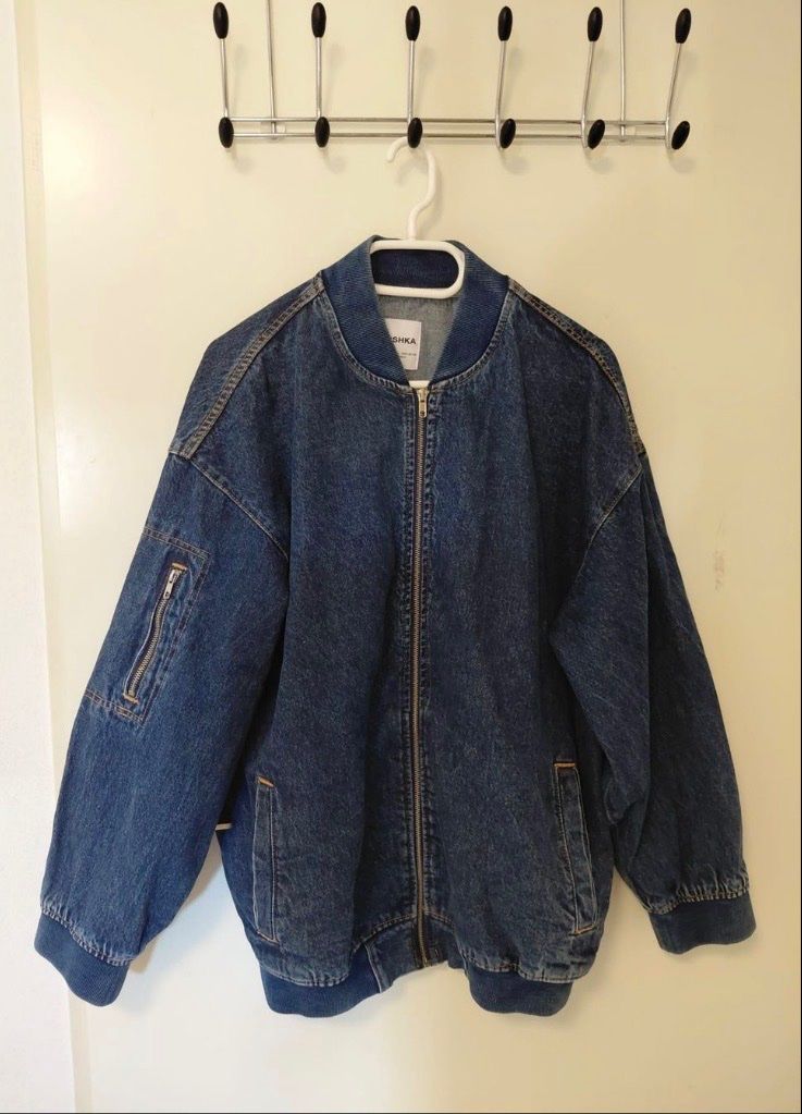 Bershka Giacche: Jeansjacke Bershka Gr. M - L – Usato da Zürich venduto da Timbera
