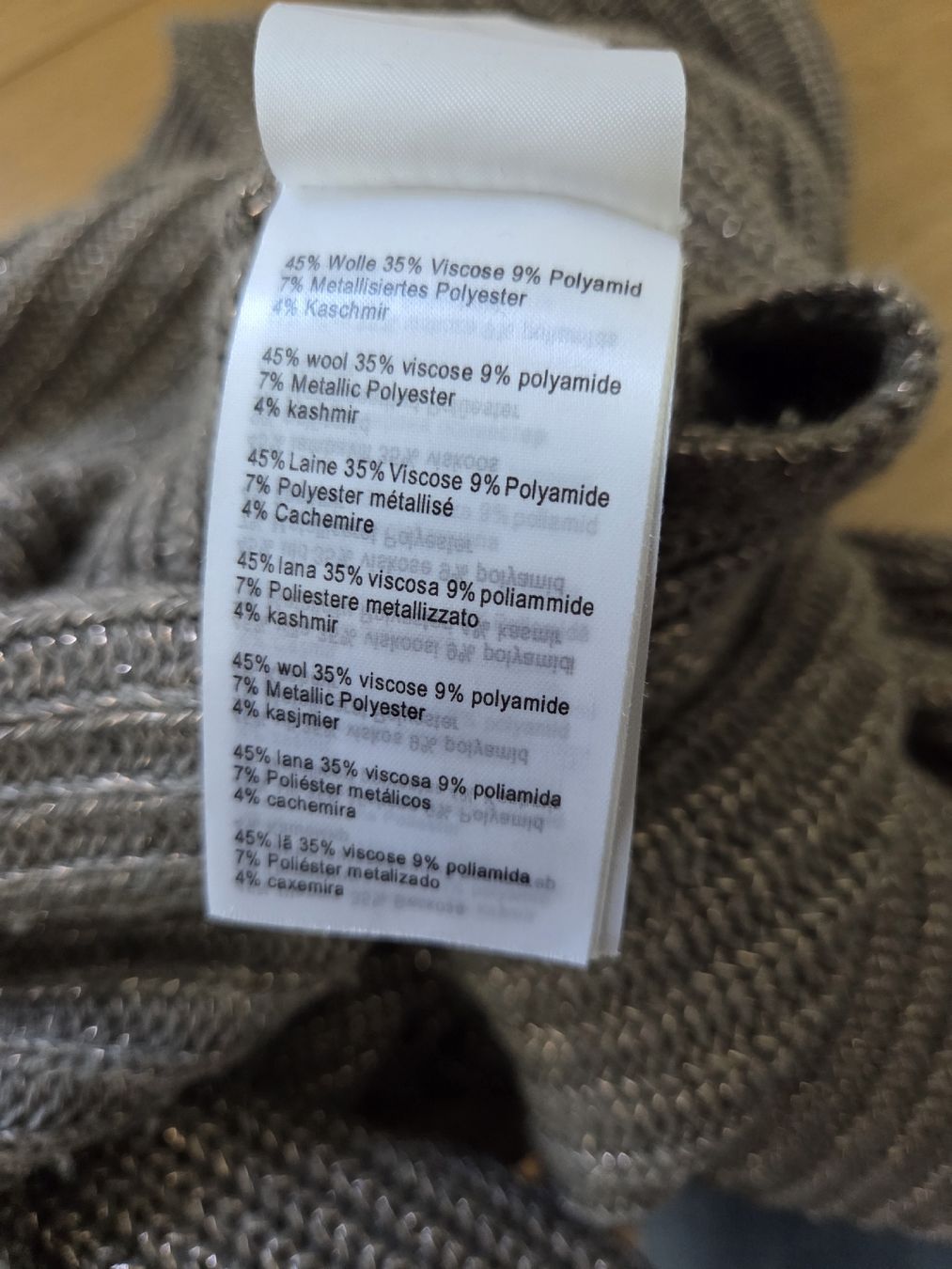 Madeleine Pullover & Sweatshirts: MADELEINE Pullover NP. 189 CHF – Neu (gemäss Beschreibung) aus Stansstad von Urs-_6362 3