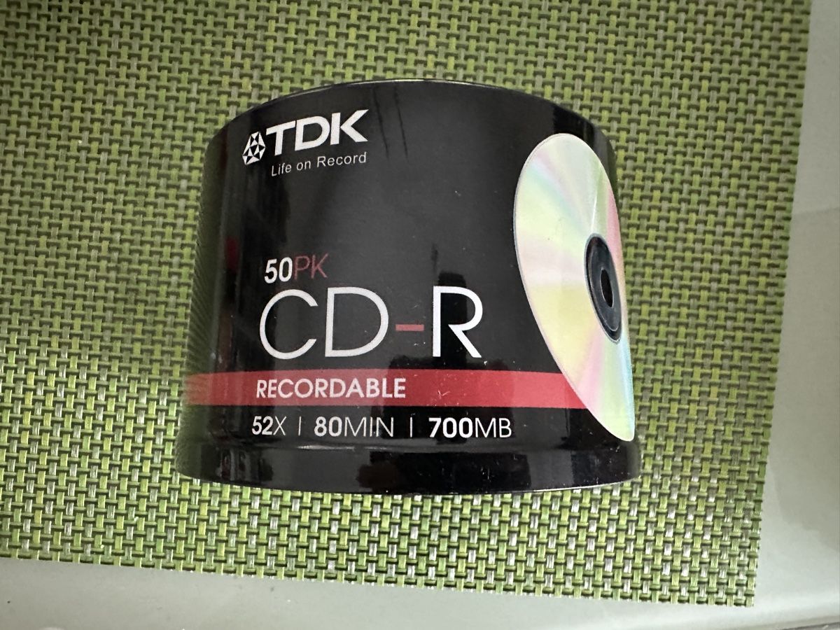 CD & DVD vergini: Neu TDK CD-R 50 Stück 700MB 52x CD Rohlinge – Nuovo e nell'imballaggio originale da Brunnen venduto da 23068 1