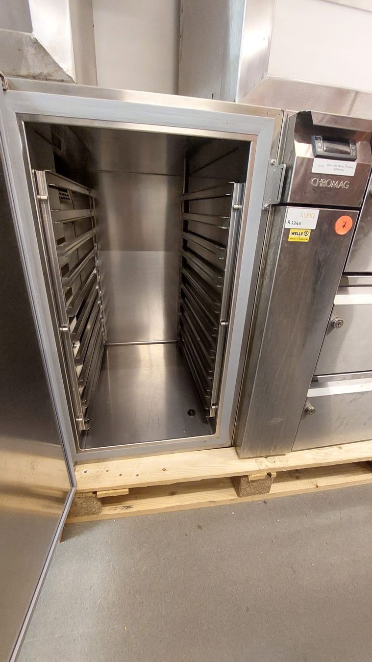 Cucine complete: Gastro Tiefkühler BJ 2016/2017-593 / 6 , 11 – Usato da Recherswil venduto da paulchen09 1