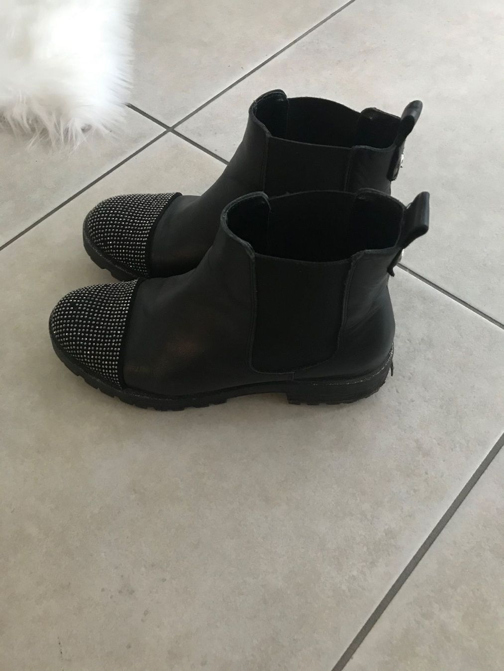 Guess Damenschuhe: Guess boots – Gebraucht aus solothurn von karinaM17 2