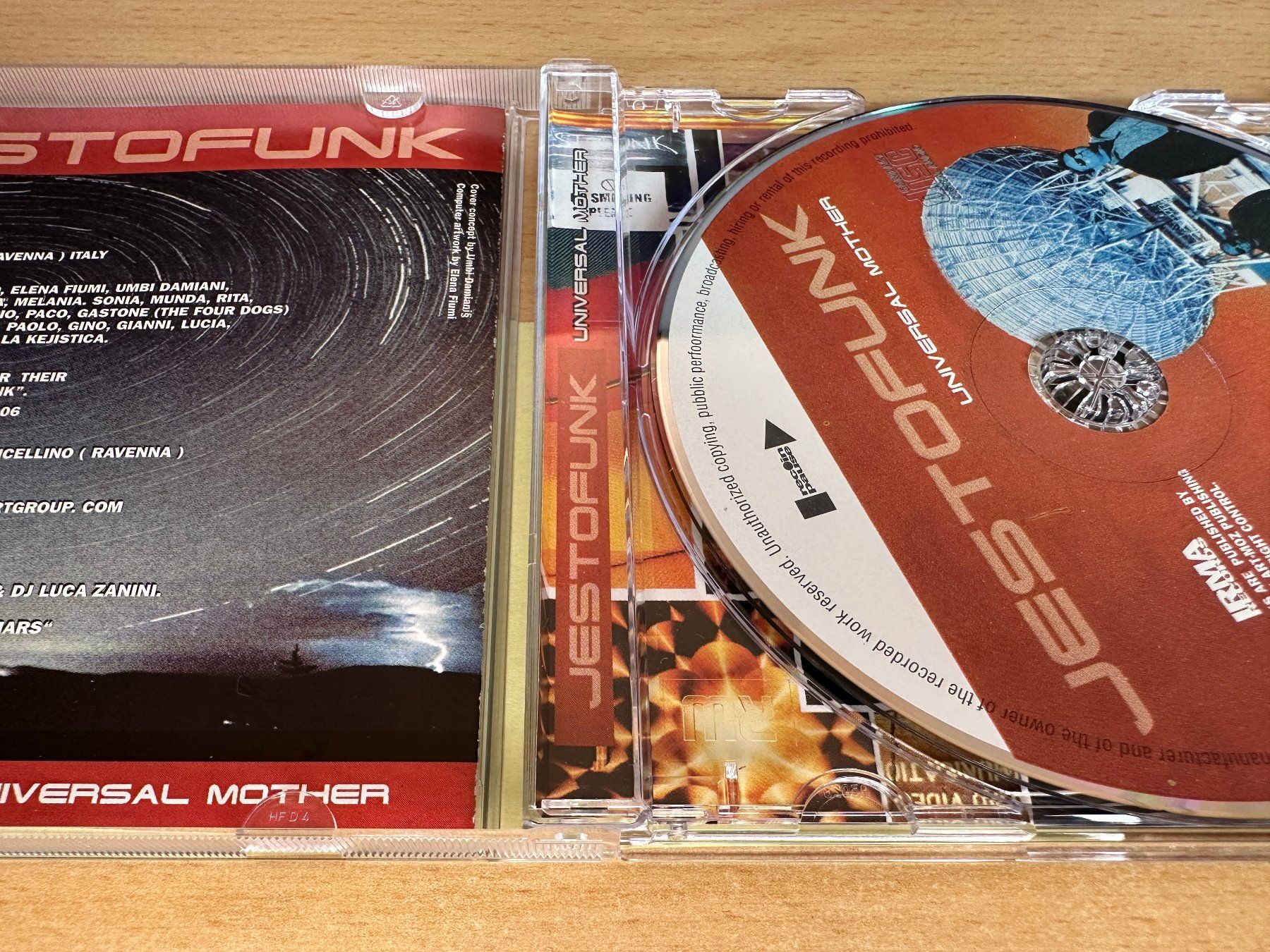 CDs: Jestofunk – Universal Mother – Gebraucht aus Rikon im Tösstal von Alpenmutz 2