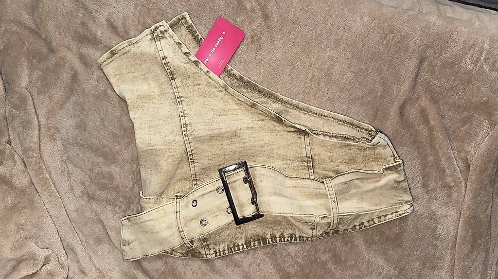 Camicette: BEIGE JEANS- OBERTEIL MIT GÜRTEL – Usato da Gossau SG venduto da 2002gomes2002