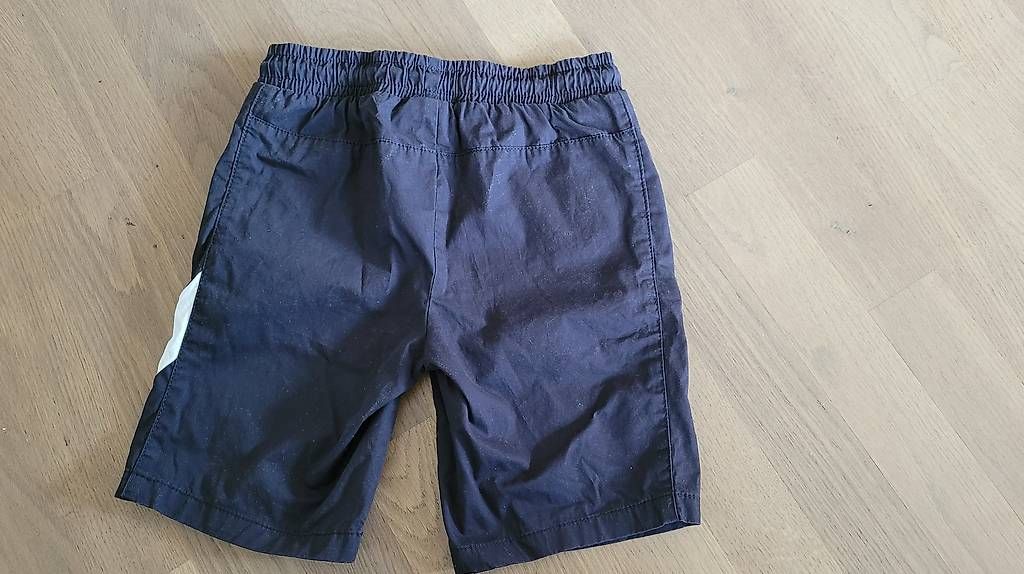 C&A Hosen: Coole Jungs Shorts Gr 140 – Gebraucht aus Zofingen von Loop_ReSale 2