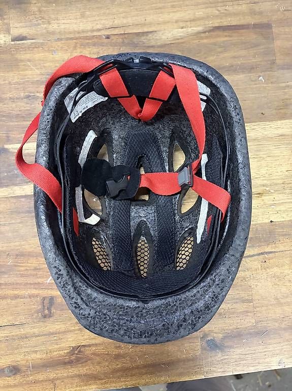 Helme: Kinderhelm – Gebraucht aus Schlatt TG von pas_56dc 1