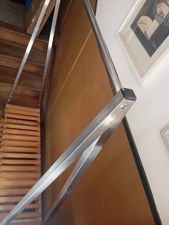 Guardaroba: Kleiderständer Chromstahl und Holz – Usato da Basel venduto da Petergunn 1