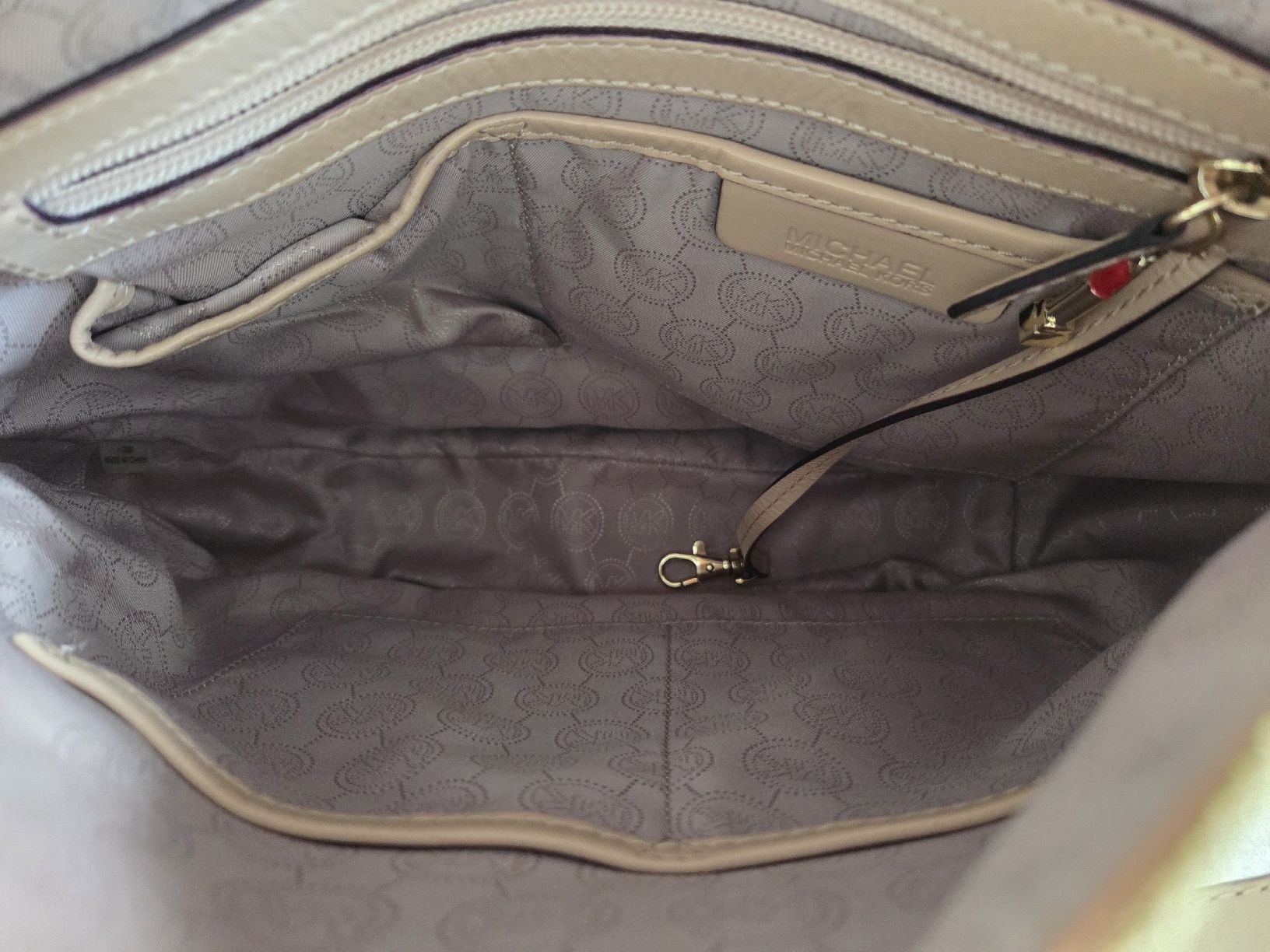Michael Kors Borse da donna: schöne Tasche Michael Kors – Usato da Wiesendangen venduto da Sinhuk 2