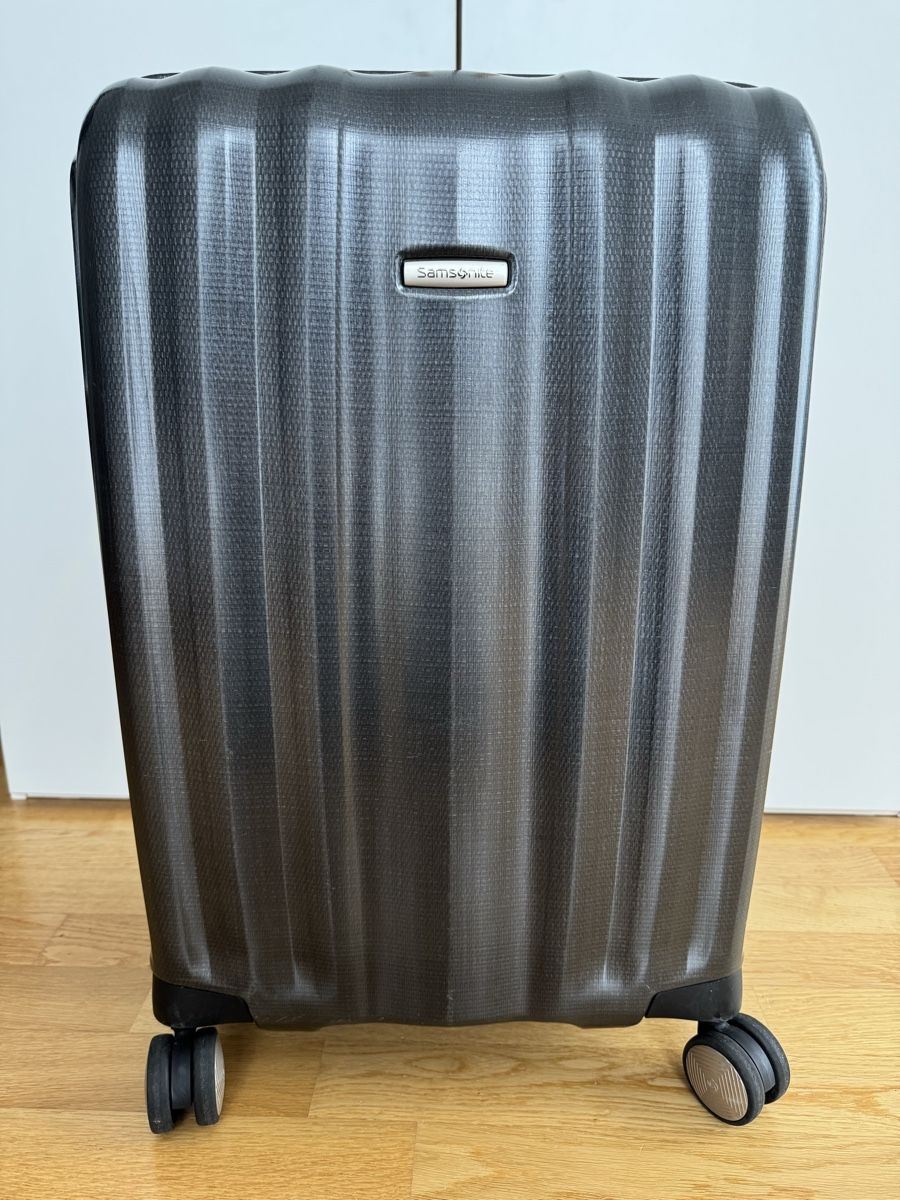 Samsonite Valigie: Samsonite Spinner Haftschalenkoffer – Usato da St.Gallen venduto da Isnisodo 1