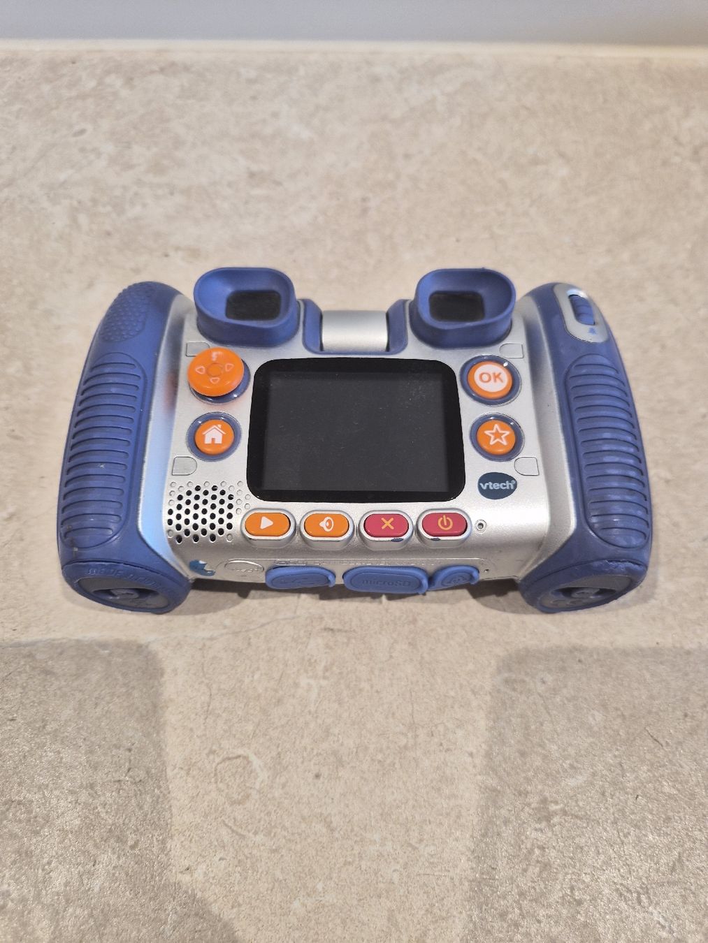 Konsolen: Kamera mit Games drauf – Gebraucht aus Riehen von jel_lqq7