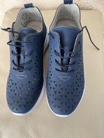 Sneaker /// 38 /// Sommerschuh