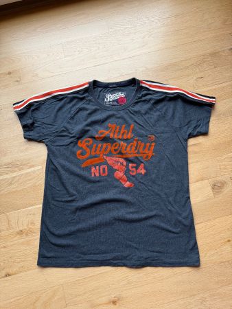 Neuwertiges Superdry Tshirt Set (2 Stk.) XL