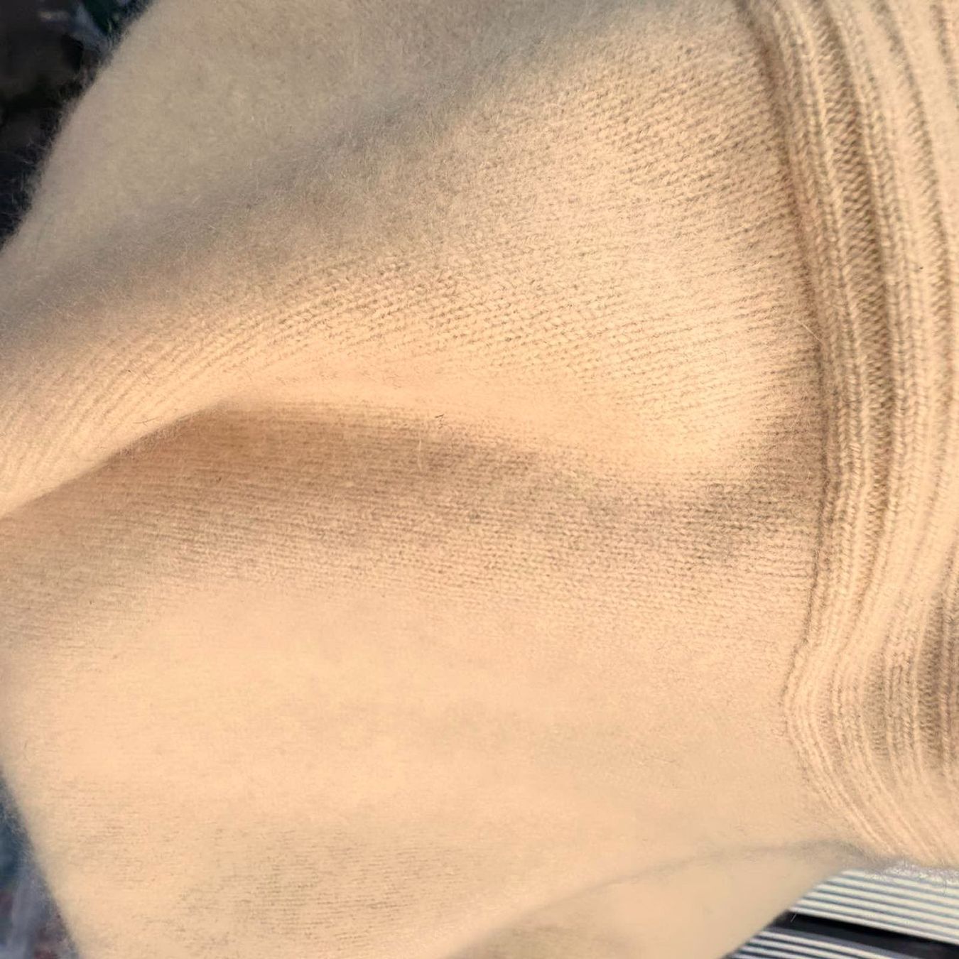 Pullover & Sweatshirts: Pure Kaschmir Cachemire Pulli – Gebraucht aus Zürich von bil_s7tp 5