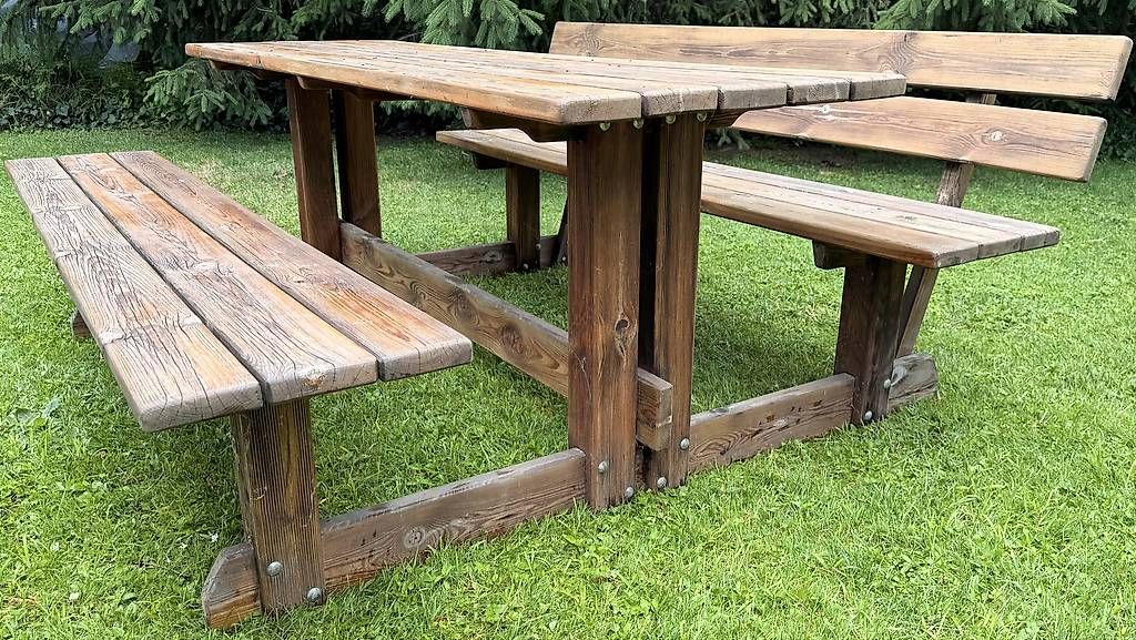 Tische: Gartentisch / Sitzgarnitur holz massiv – Gebraucht aus Altstätten SG von Celisky 1