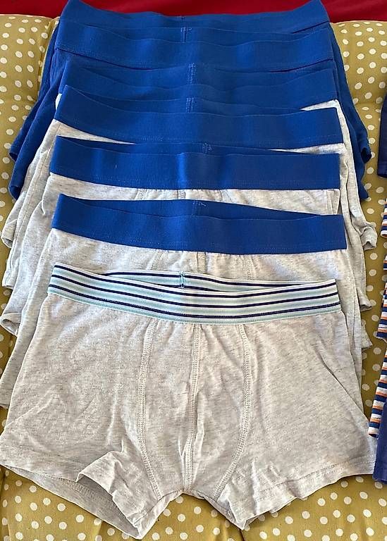 Migros Biancheria intima: 15 Boxer-Shorts Gr. 134/140 – Usato da Urdorf venduto da Resumasa 2