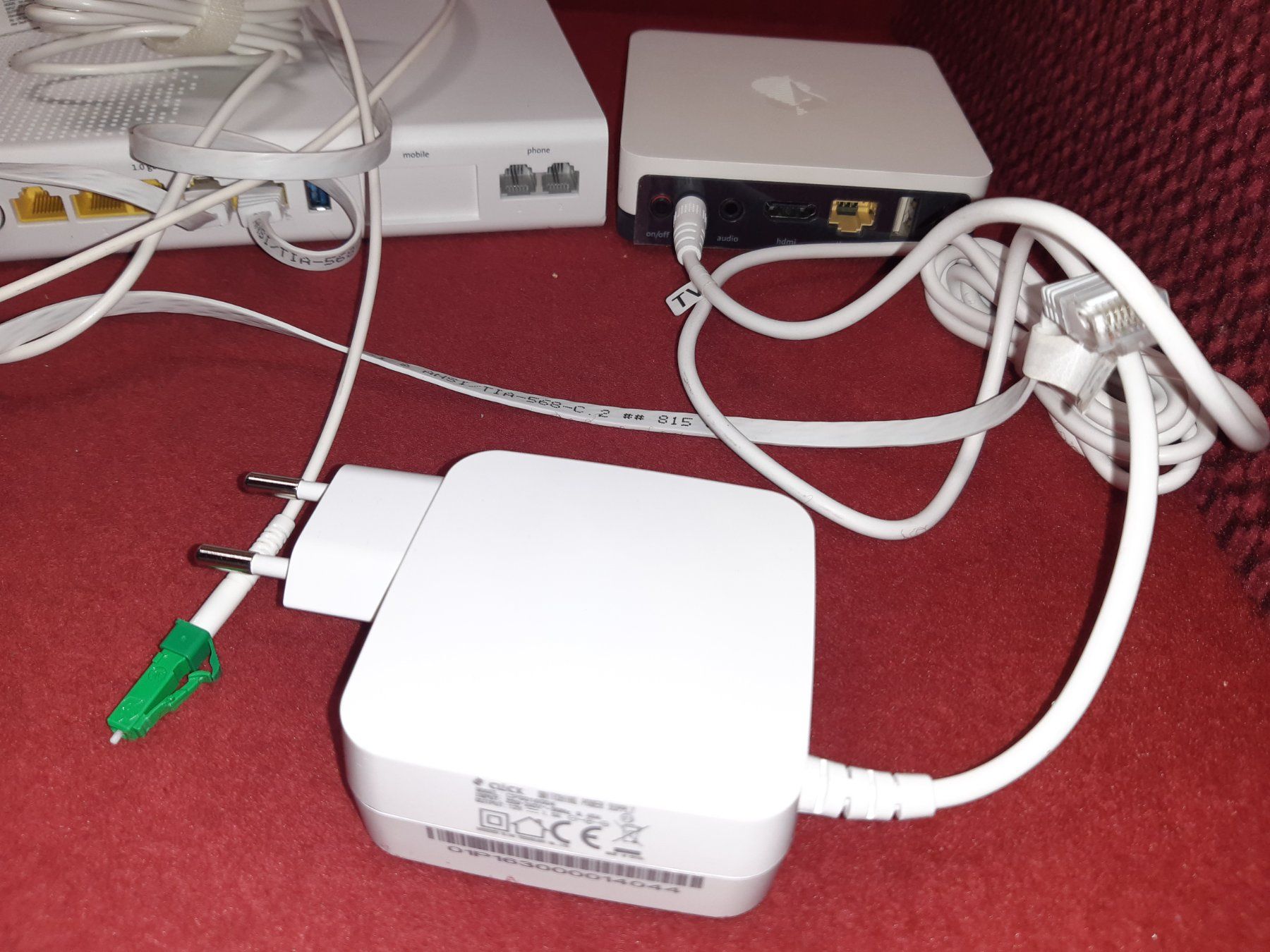 Swisscom Modems & Router: Modem, TV Box, Netzgerät?? Swisscom-Ware? – Gebraucht aus Lohn-Ammannsegg von Molch7 5