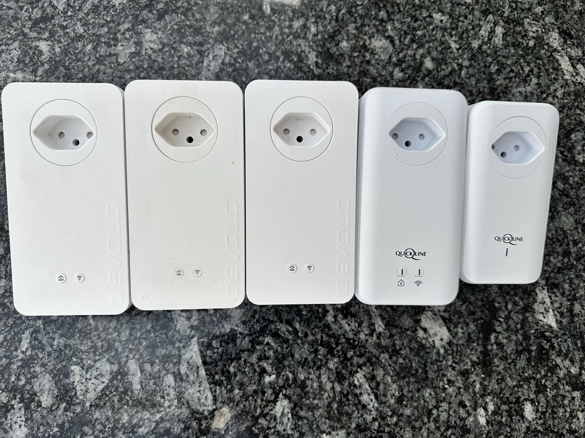 Devolo Unità & Adattatore: Powerline Adapter Devolo/Quickline 1200 Mbit/s 5 Stk – Usato da Rubigen venduto da Spiderblue55 1