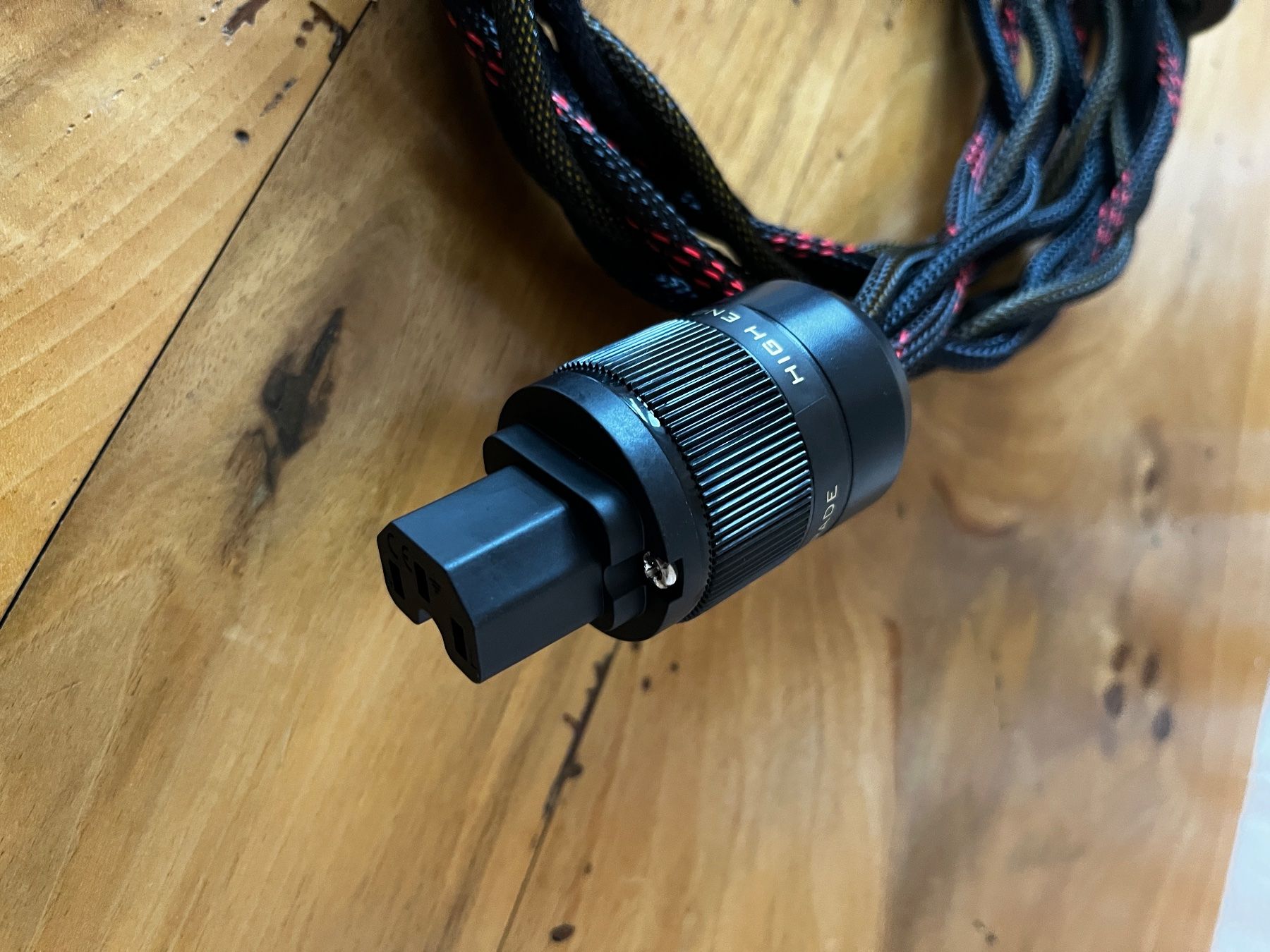 Câbles: Stromkabelkabel ab 1.00 – D'occasion à Küttigen par on_off 2